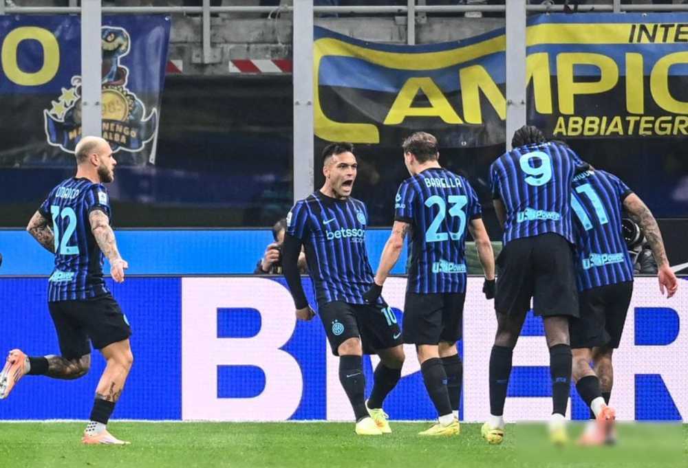 4-0横扫！意甲榜首易主：国米挤掉米兰，法布雷加斯惨败